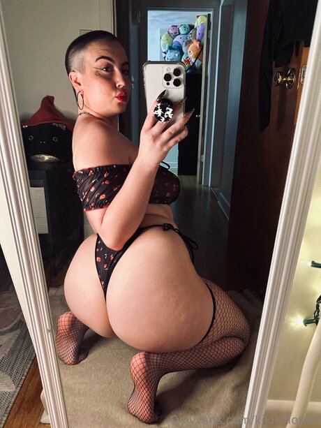 Kikiwflower Nackt auf OnlyFans Leaks