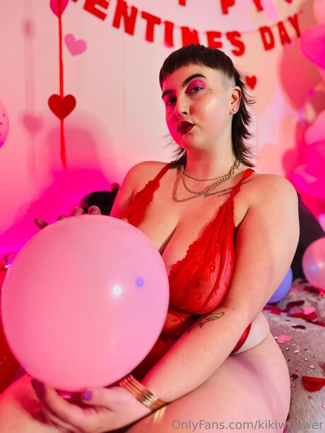 Kikiwflower OnlyFans gratis