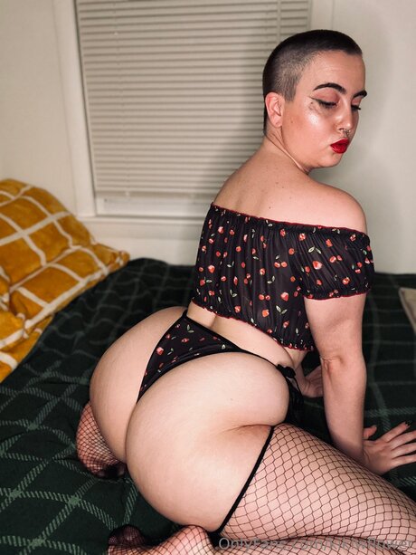 Kikiwflower Nacktbilder von OnlyFans