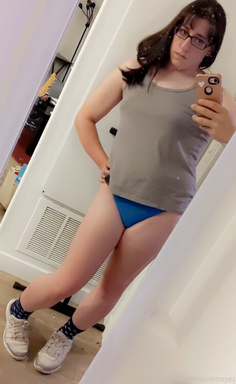 Violetreyez Titten OnlyFans