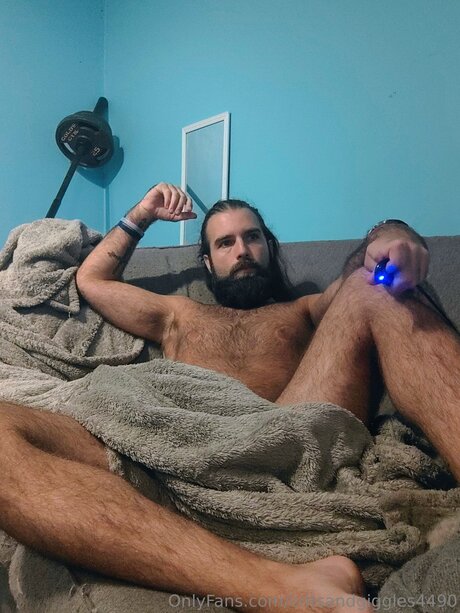 Critsandgiggles4490 OnlyFans-Bild