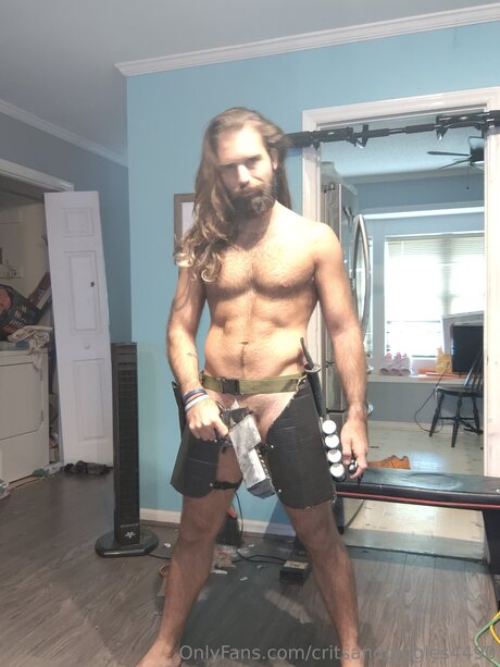 Critsandgiggles4490 OnlyFans Nacktbilder