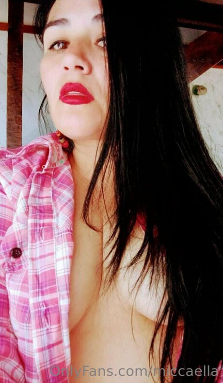 Miccaella NurlyFans-Pornoleaks