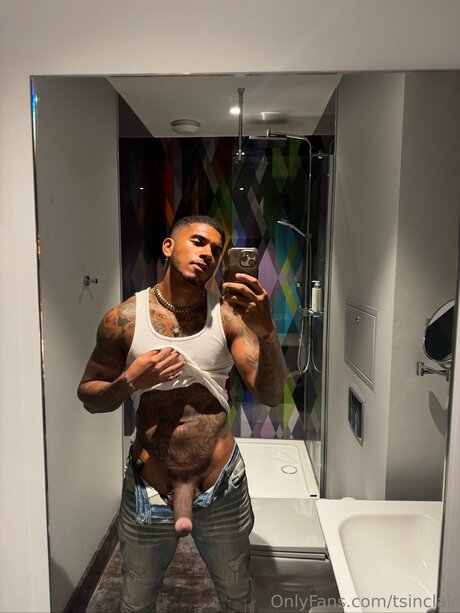 Tsinclair Oben ohne OnlyFans