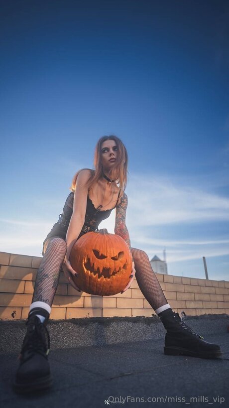 Miss Mills Vip Neue geleakte OnlyFans-Inhalte