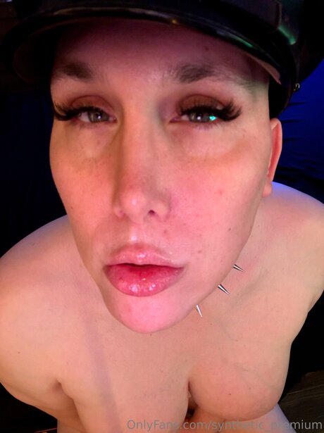 Synthetic Premium Nacktbilder von OnlyFans geleakt