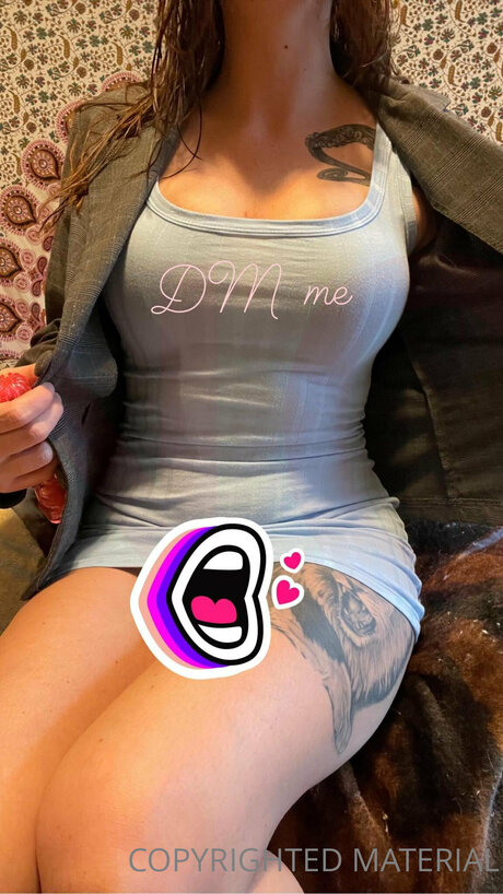 Nikki Coxzfree OnlyFans