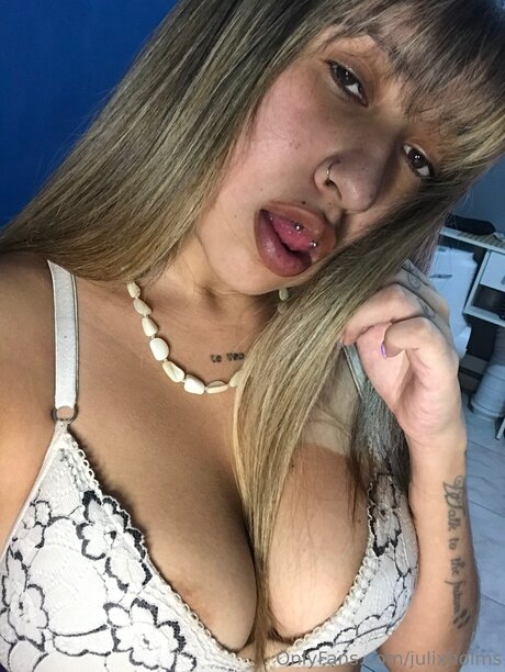 Julixholms Nacktbilder geleakt OnlyFans Nacktporno