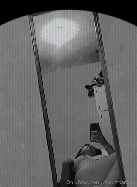 Madresanta1 OnlyFans-Leak