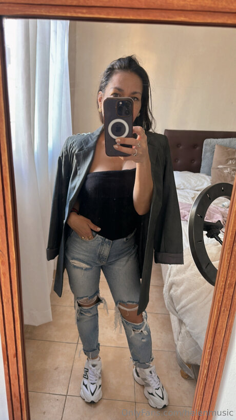 Helenmusic XXX OnlyFans