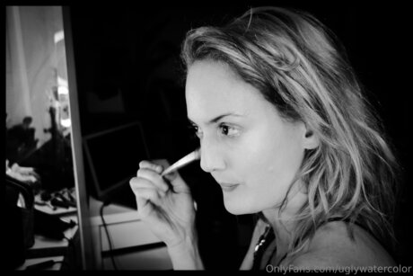 Uglywatercolor Nacktbilder auf OnlyFans