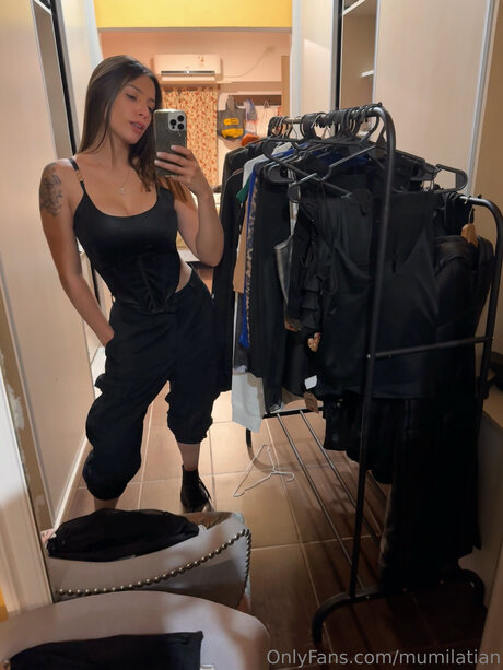 Mumilatian OnlyFans-Pornos