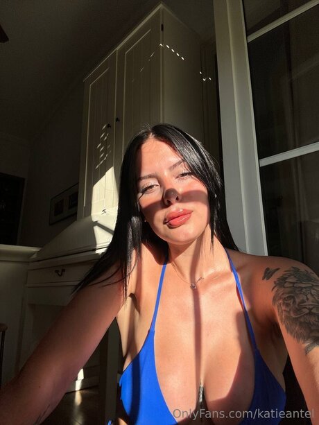 Katieantel Nacktbilder von OnlyFans geleakt