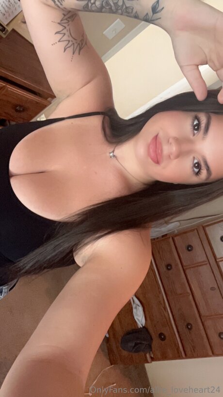 Allie Loveheart24 Gratis OnlyFans Inhalte