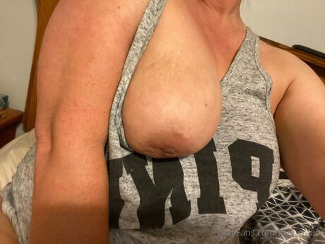 Love N Lace Nacktbilder OnlyFans geleakt