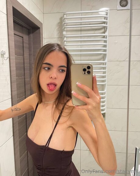 Stacymil OnlyFans Archiv