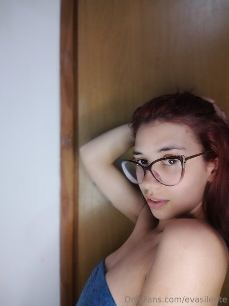 Evasilente Nacktbilder OnlyFans Leak