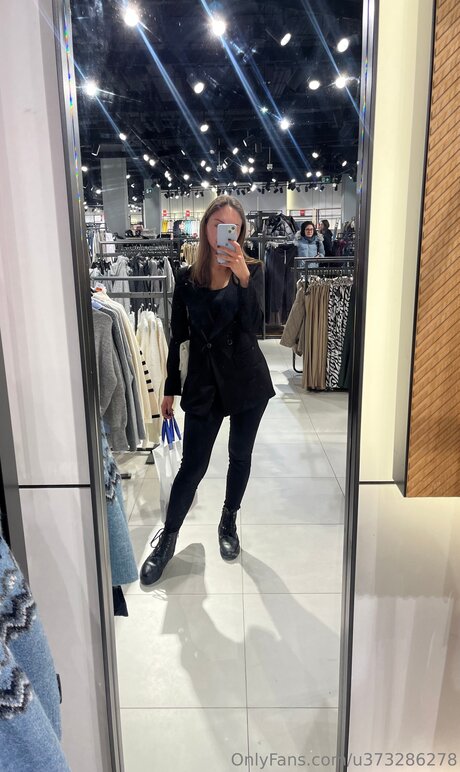 U373286278 NurlyFans-Pornos