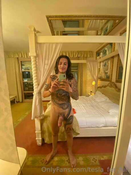 Tesla For Fun OnlyFans Nackt