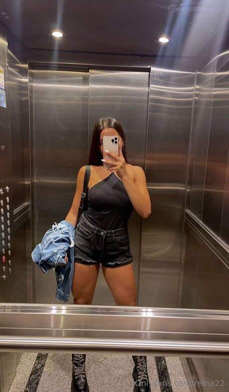 Reina22 OnlyFans Leaks