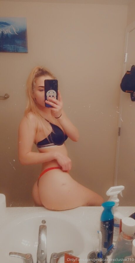 Jessicaxxexclusive710 OnlyFans Lesbisch