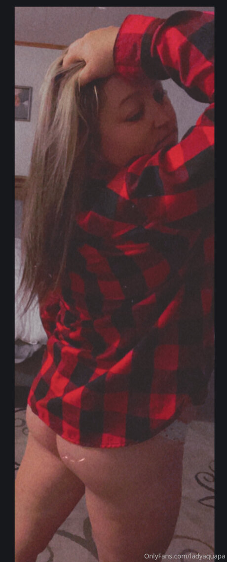 Ladyaquapa OnlyFans-Bilder