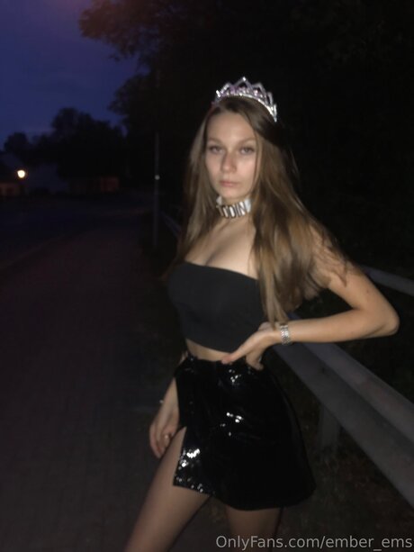 Ember Ems OnlyFans Sextape