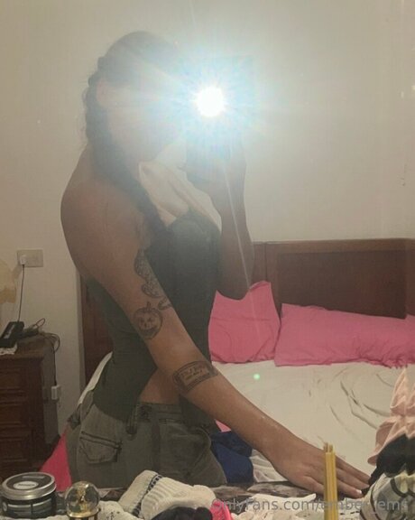 Ember Ems OnlyFans Arsch Leak