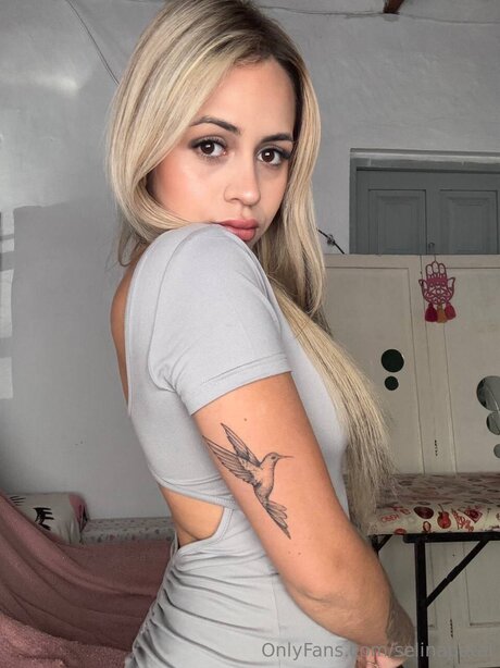 Selinapetal Leak von OnlyFans Pornografie