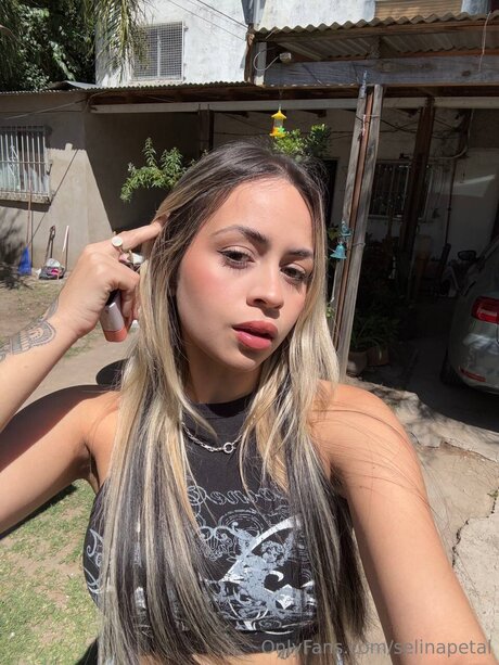 Selinapetal Strip OnlyFans