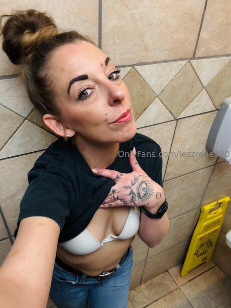 Lezzrene420 OnlyFans kostenlos geleakt