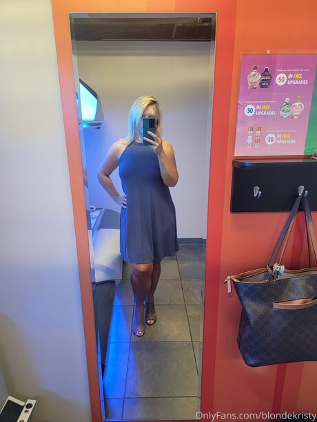 Blondekristy Kostenlose OnlyFans-Pornos