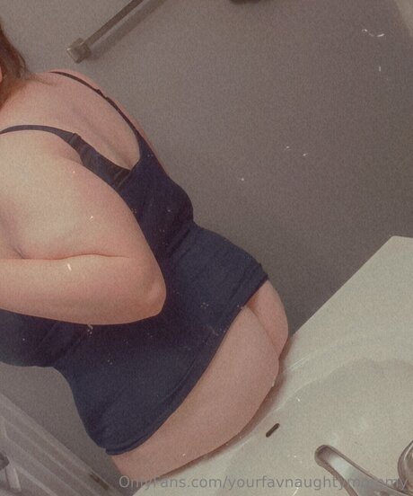 Yourfavnaughtymommy Nackt auf OnlyFans