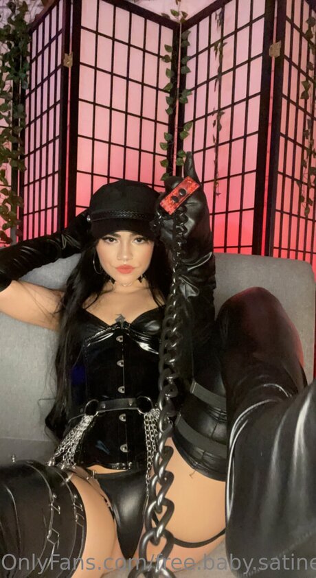 Free Baby Satine Nacktbilder von OnlyFans