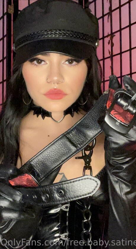 Free Baby Satine Nacktbilder von OnlyFans