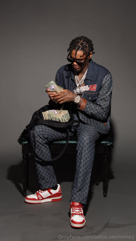 Adios Sexmoney OnlyFans Star