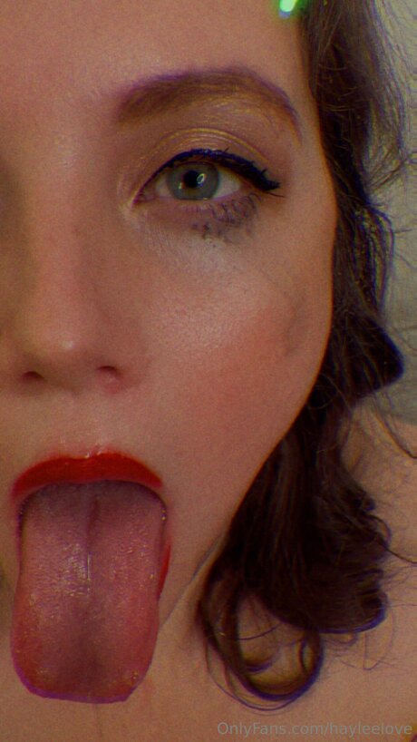 Hayleelove Nacktbilder von OnlyFans