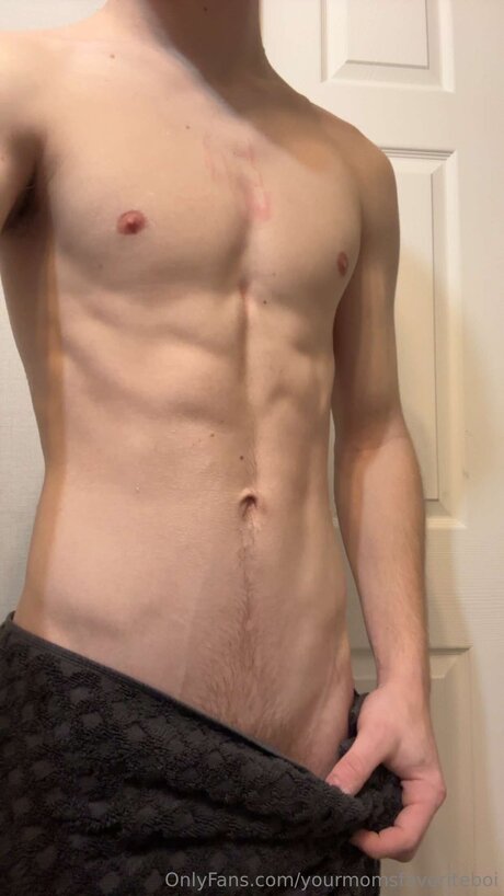 Yourmomsfavoriteboi OnlyFans Leaked Gratis