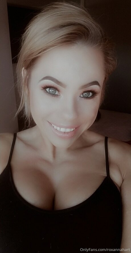 Roxannahart Nacktbilder von OnlyFans