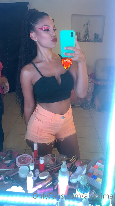 Anaxima OnlyFans Nacktbilder