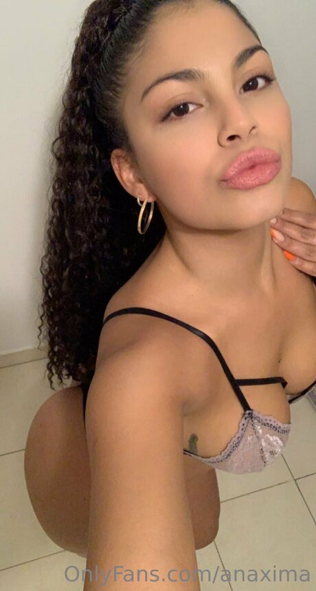Anaxima Nacktbilder von OnlyFans