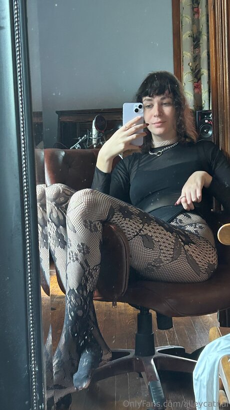 Alleycatnai Heiße OnlyFans Inhalte