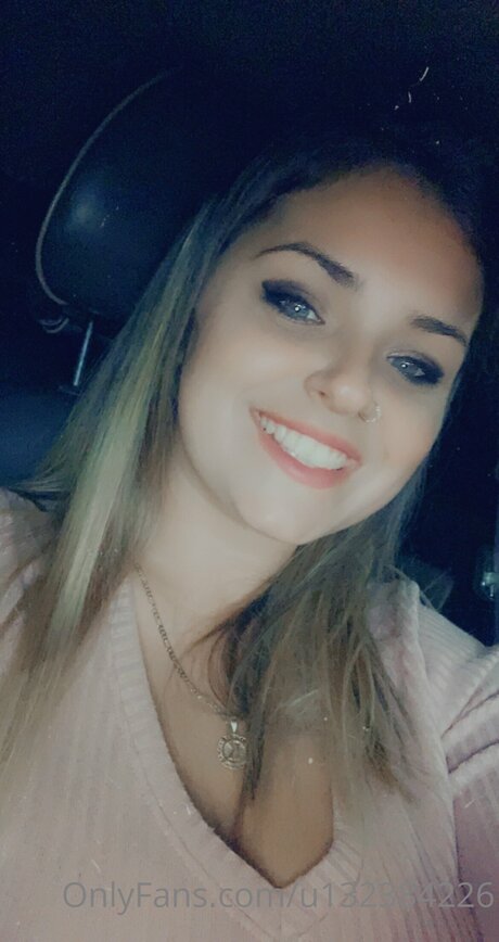 U132384226 OnlyFans Pornografie