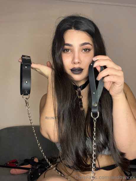 Widowxxx OnlyFans Strip
