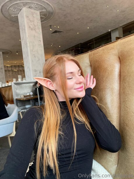 Lolaucos OnlyFans Model Bilder