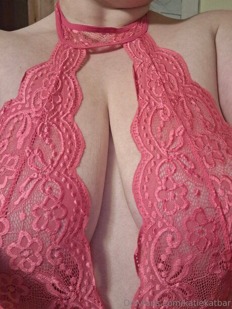 Katiekatbar Leaks von Nacktbildern auf OnlyFans