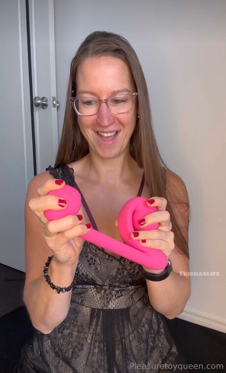 Pleasuretoyqueenstore OnlyFans Model Bilder