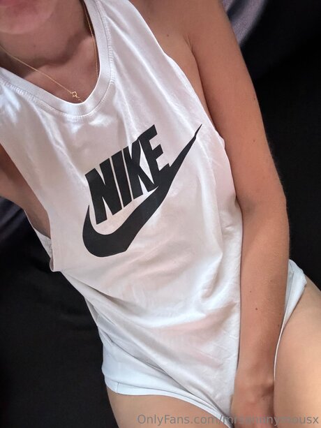 Mrsanonymousx OnlyFans Porno