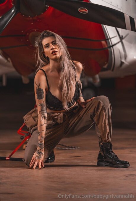 Babygirlvanni Nacktpornos auf OnlyFans