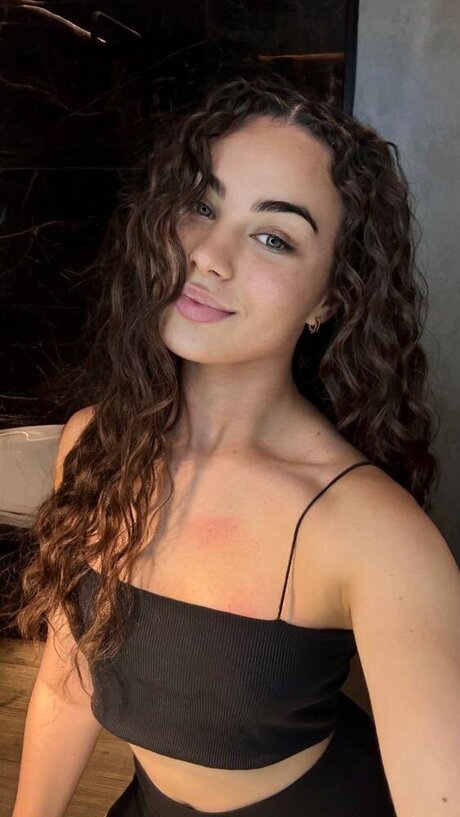 Meelanianottrumpfree Nacktbilder von OnlyFans